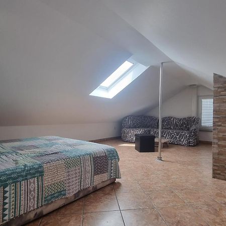 Apartment Helmut With Sea View Башка Екстер'єр фото